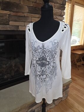 Harley-Davidson Women’s White V-Neck Graphic Top Size Large Tunic